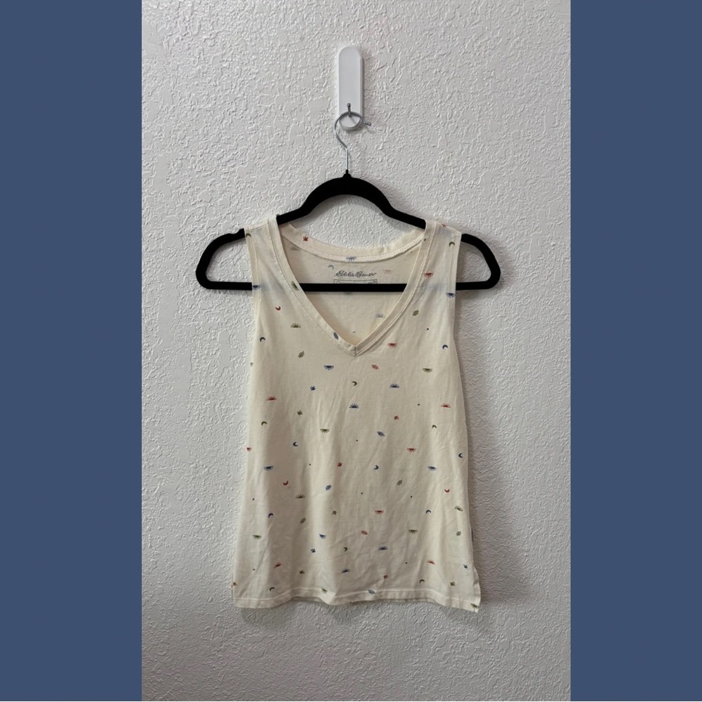 White Sleeveless Top with Autumnal Designs